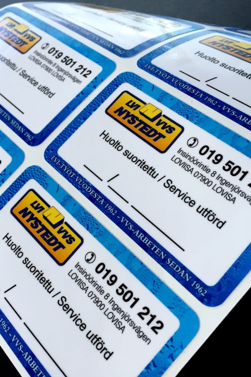 Säänkestävä Tarra-Tac